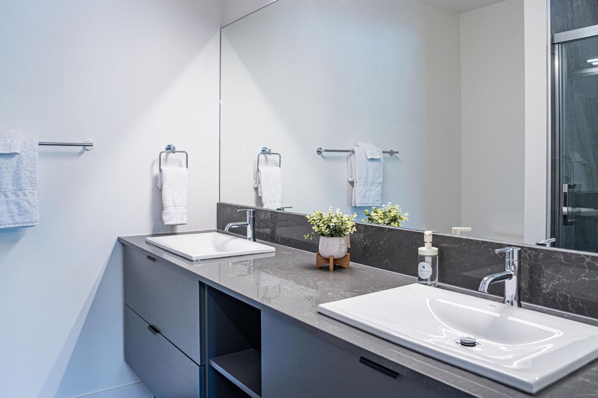 Apartamento Alpine Haven By Revelstoke Vacations Exterior foto